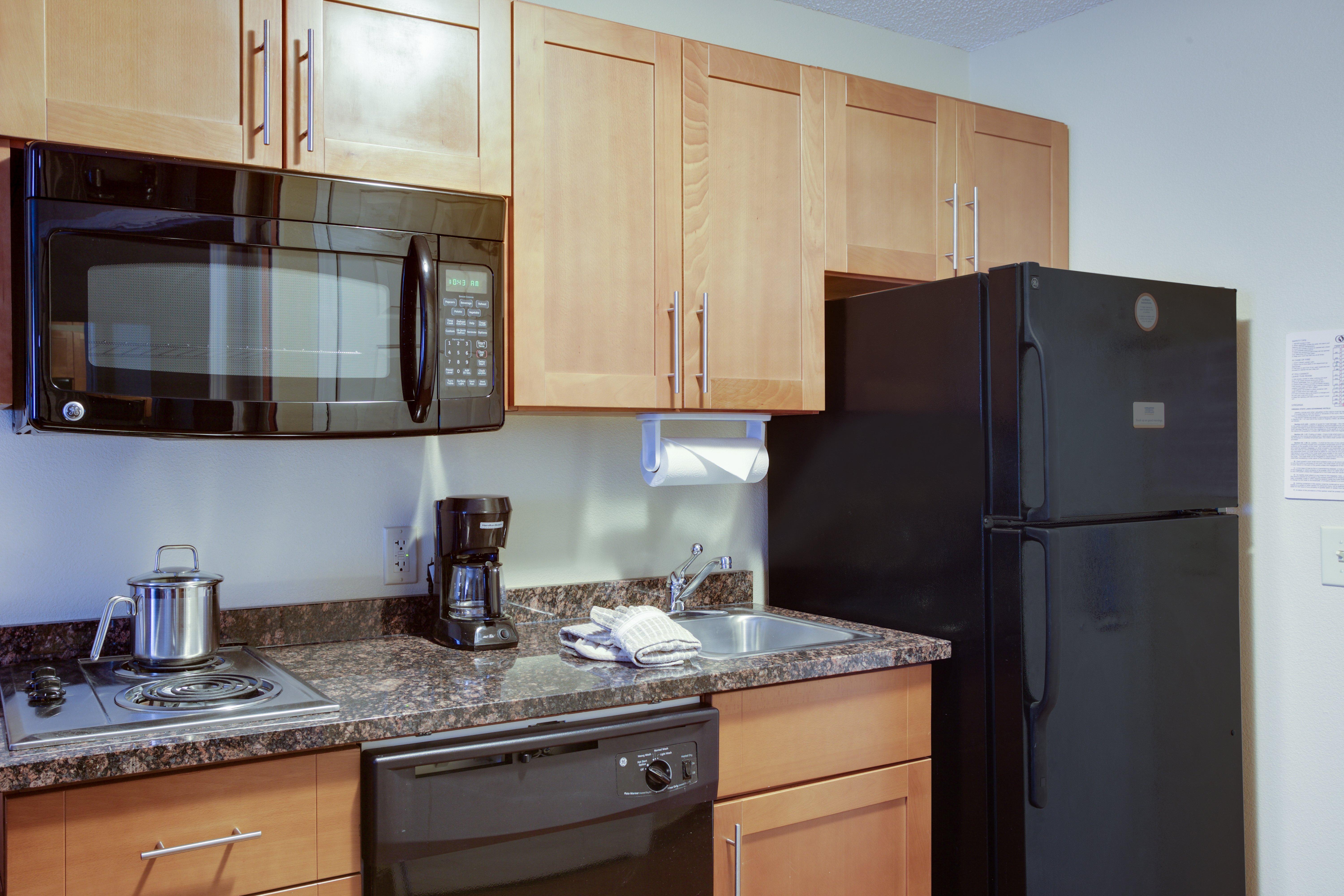 Candlewood Suites Richmond Airport By Ihg Sandston Bagian luar foto