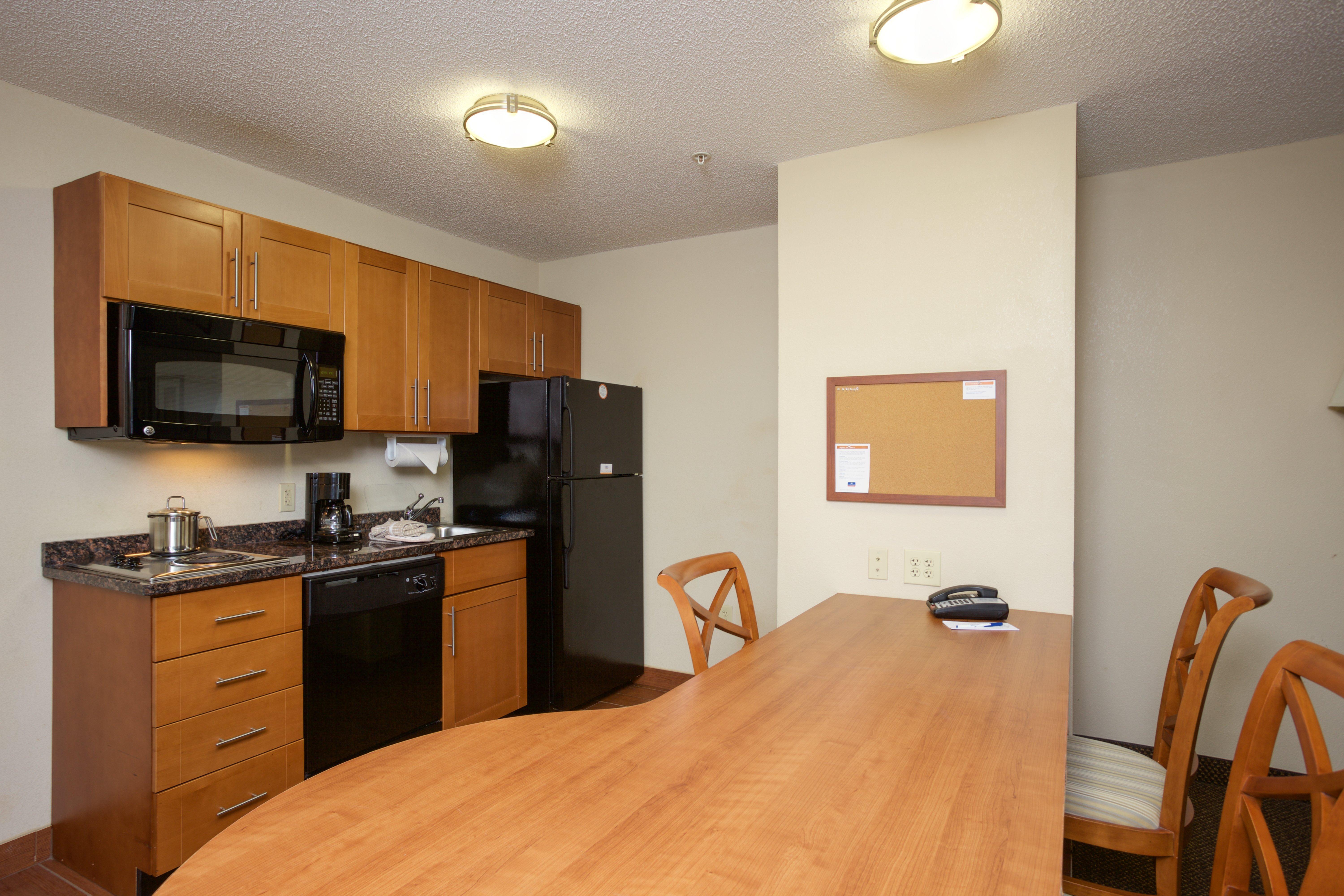 Candlewood Suites Richmond Airport By Ihg Sandston Bagian luar foto