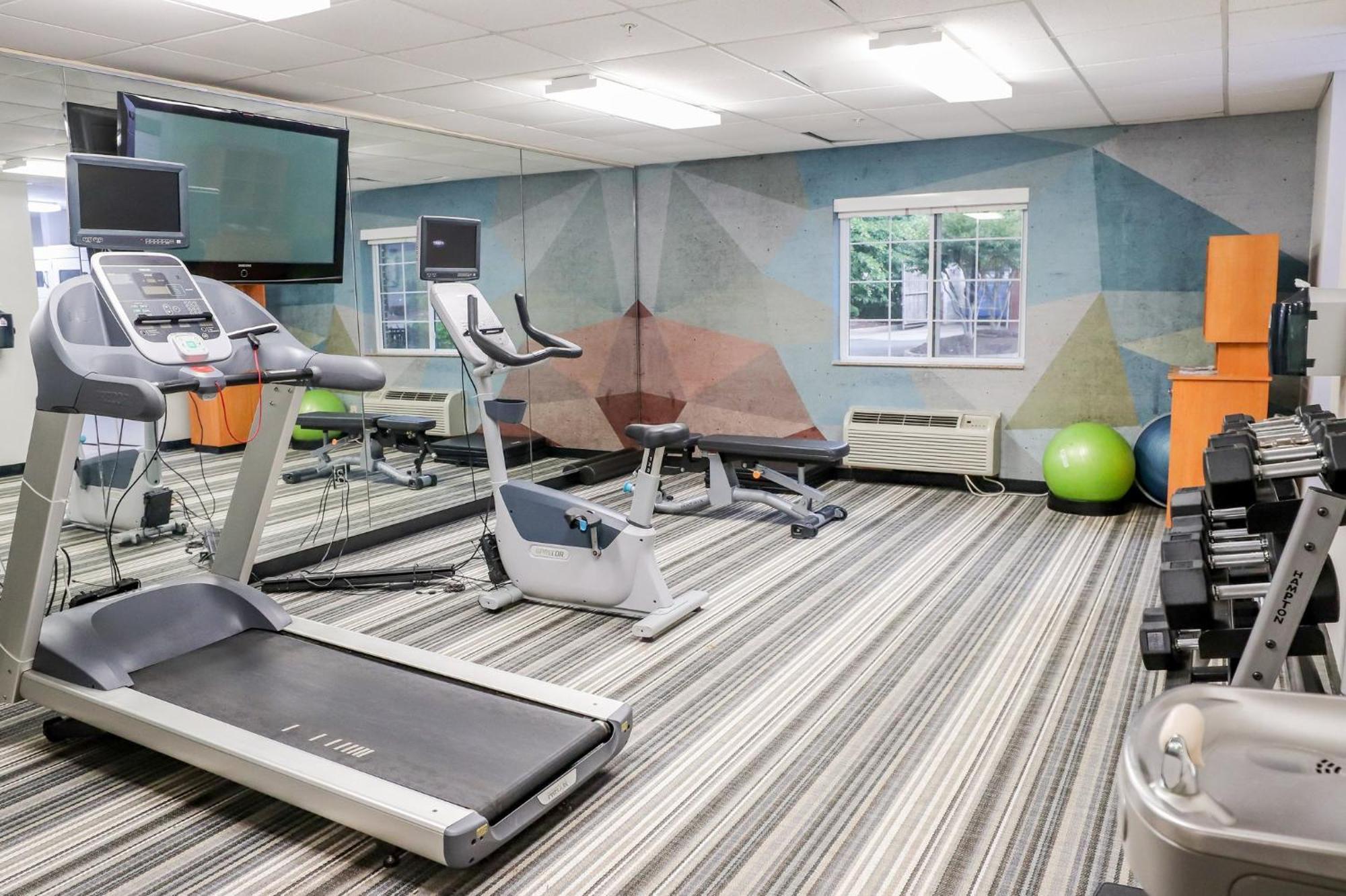 Candlewood Suites Richmond Airport By Ihg Sandston Bagian luar foto